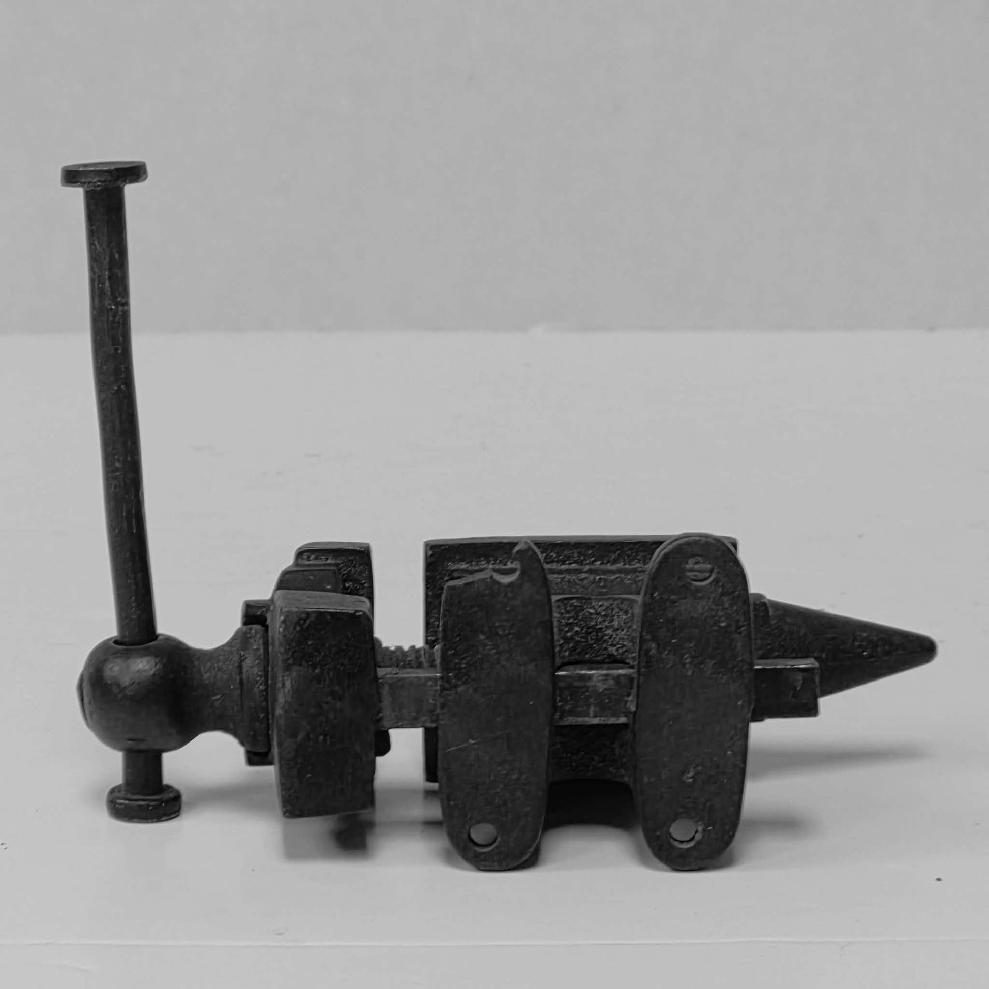 Antique Miniature Jeweler's Vise with Built-In Anvil – Primitive Bench Vise - Wainfleet Trading Post