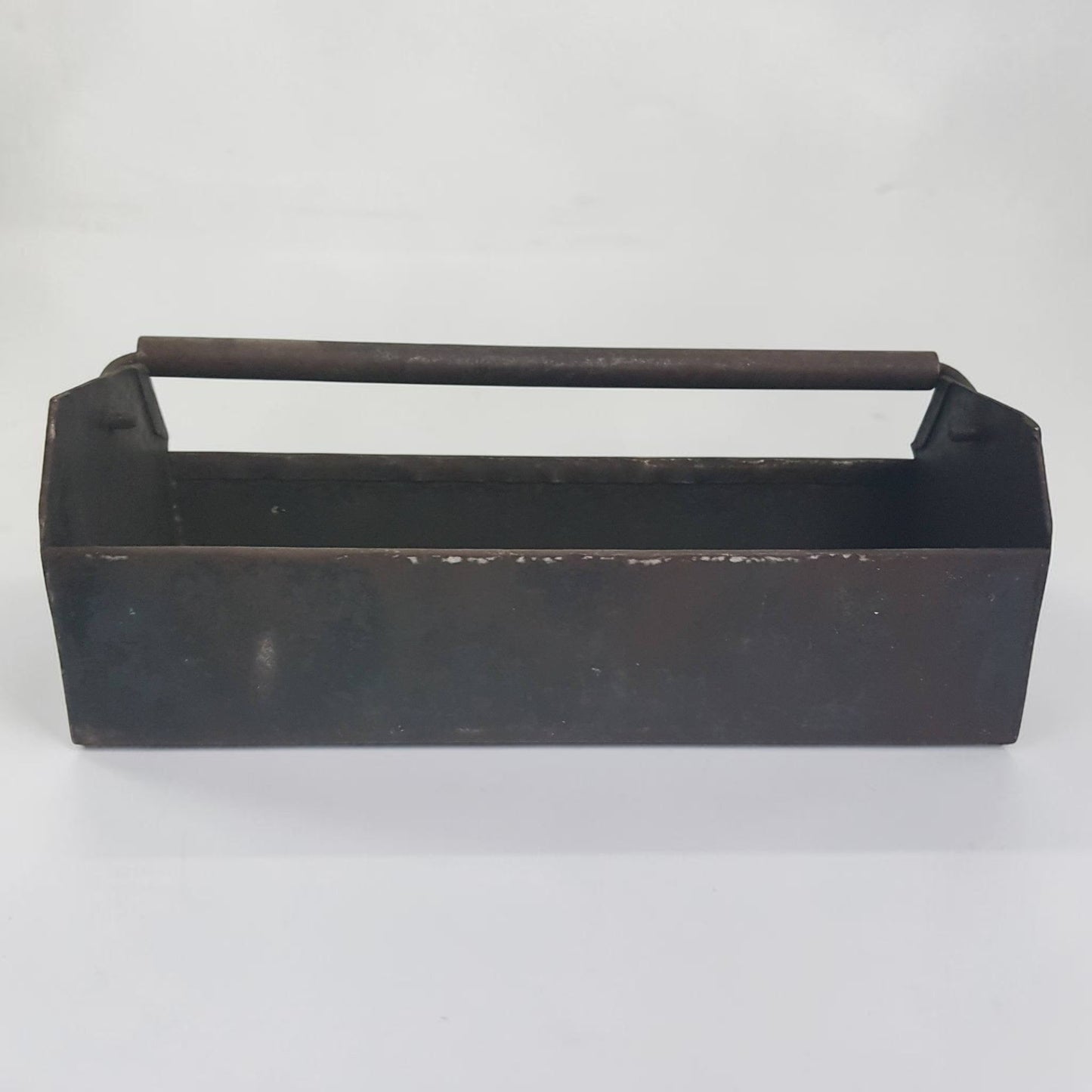 Antique Shell Motor Oil countertop display tote with swing handle