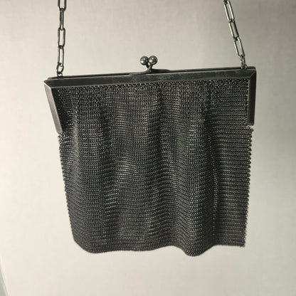 1920s flapper era silver mesh chain purse, 6.5 inch Art Deco evening bag