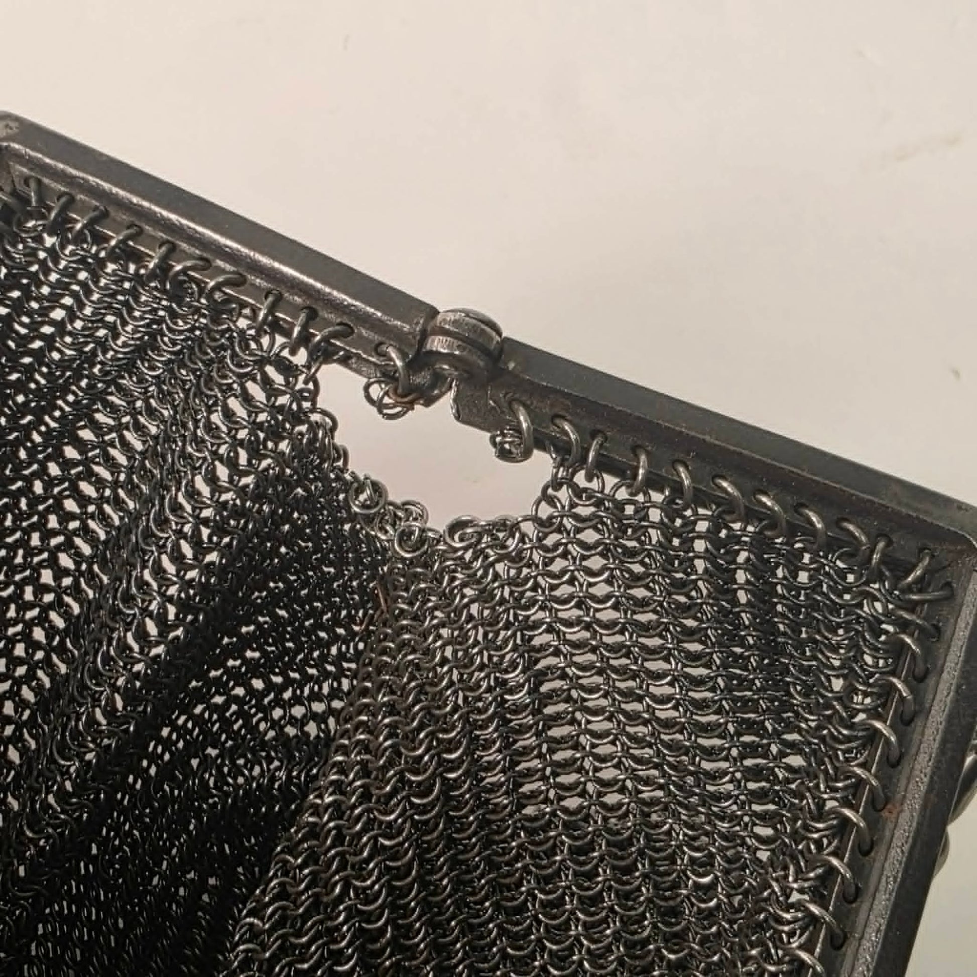 1920s flapper era silver mesh chain purse, 6.5 inch Art Deco evening bag