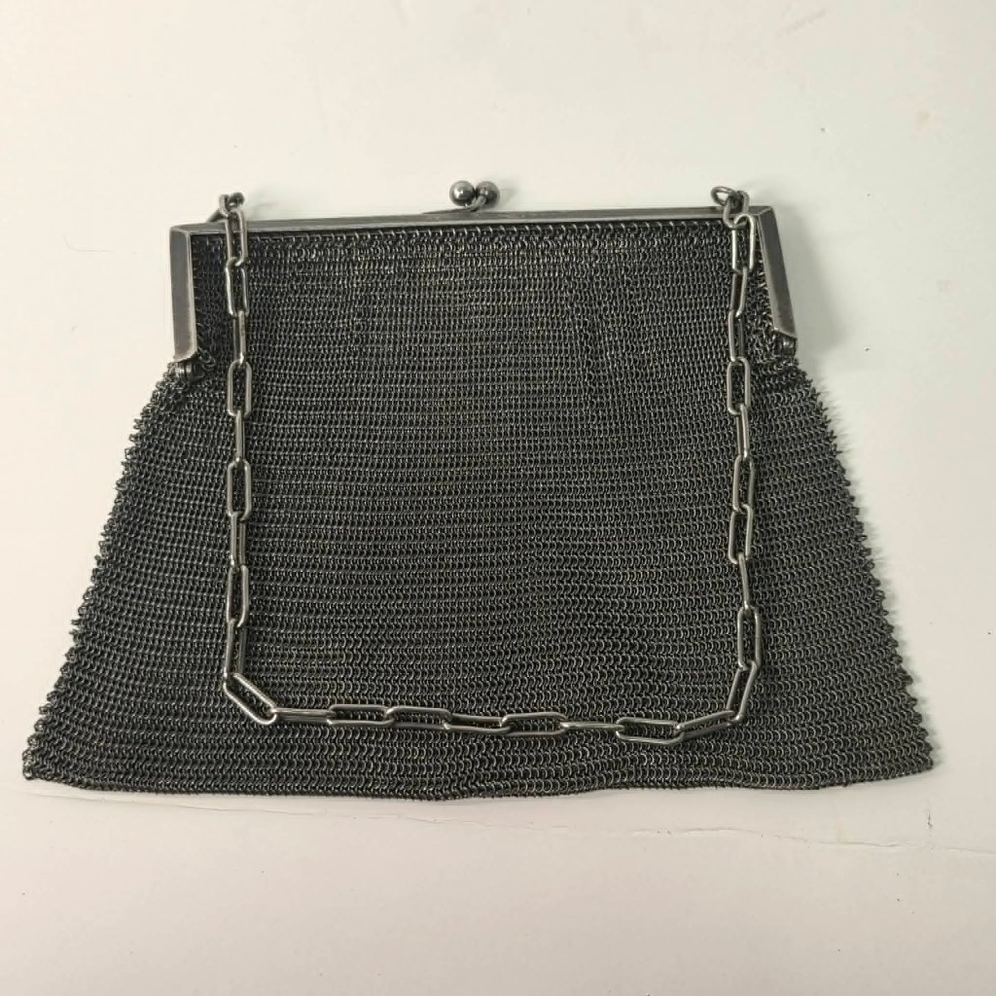 1920s flapper era silver mesh chain purse, 6.5 inch Art Deco evening bag