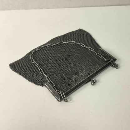 1920s flapper era silver mesh chain purse, 6.5 inch Art Deco evening bag