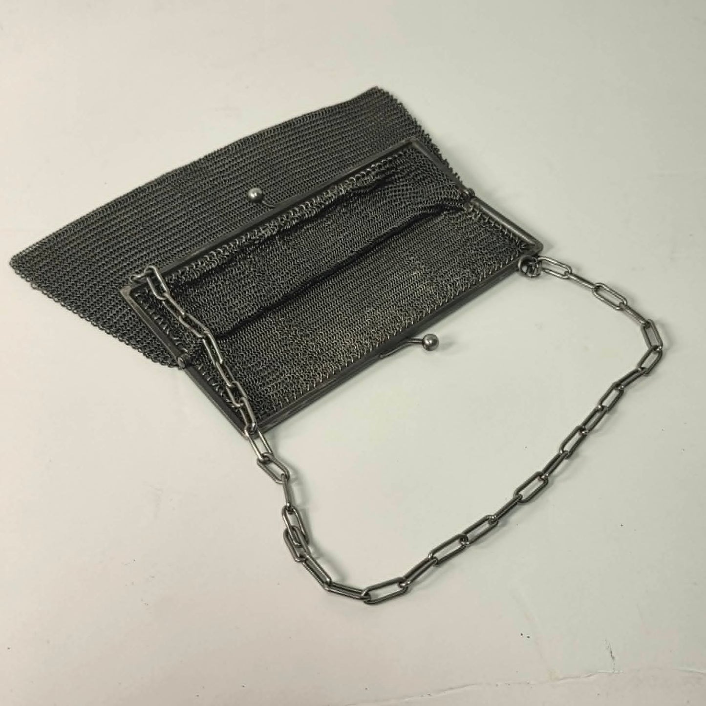 1920s flapper era silver mesh chain purse, 6.5 inch Art Deco evening bag