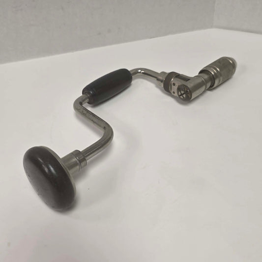 Vintage Stanley No. 923 ratcheting bit brace made by Stanley Canada.
