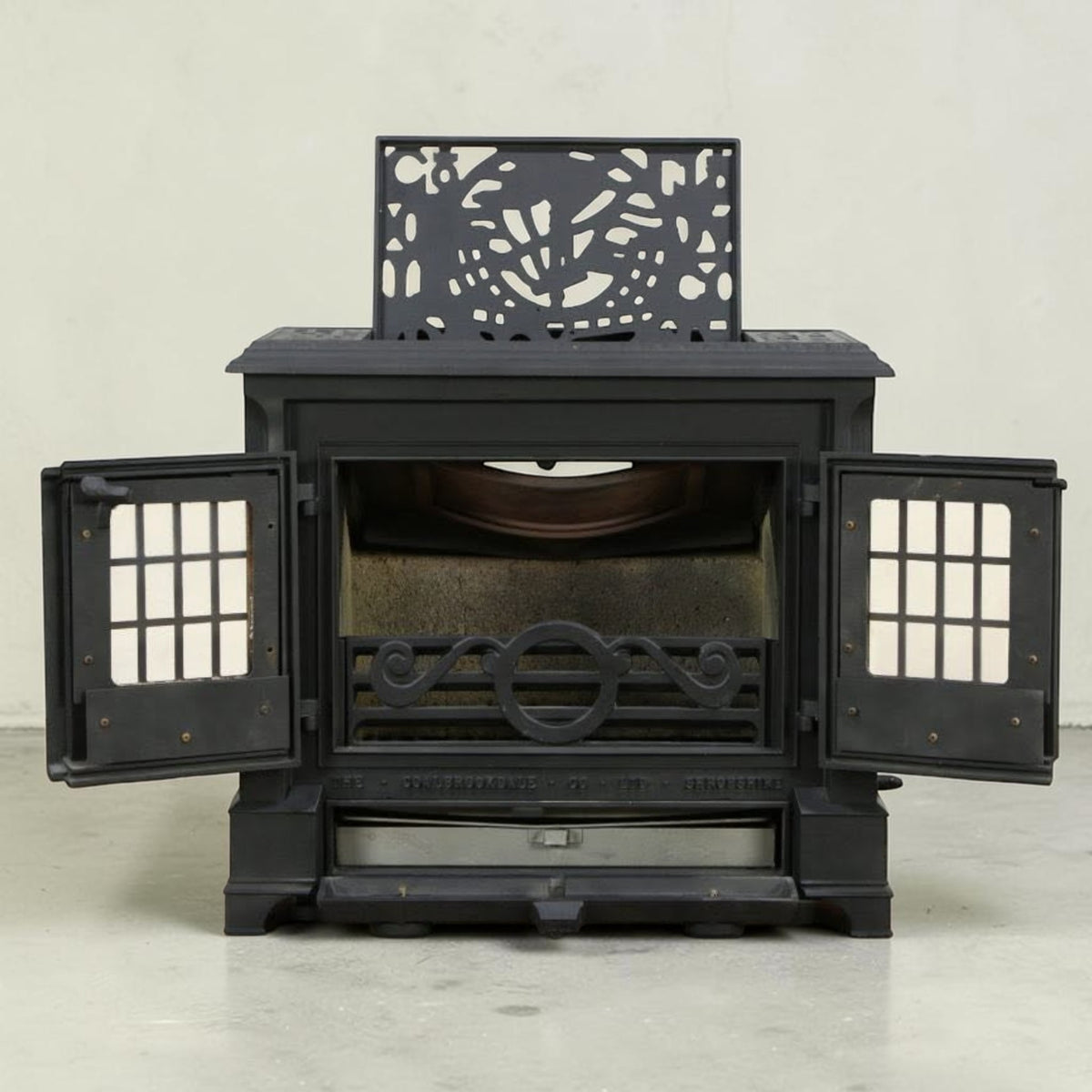 Coalbrookdale Darby cast iron wood and coal stove with glass doors