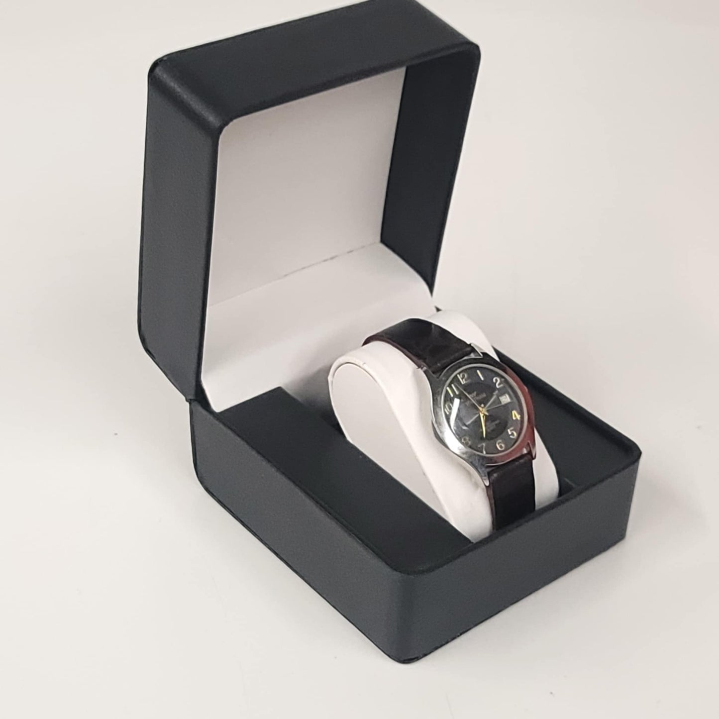Vintage Waltham Men's Watch Japanese VJ32 Movement