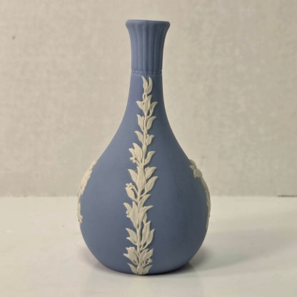 Wedgwood Jasperware Cherub Bud Vase 5.5” 