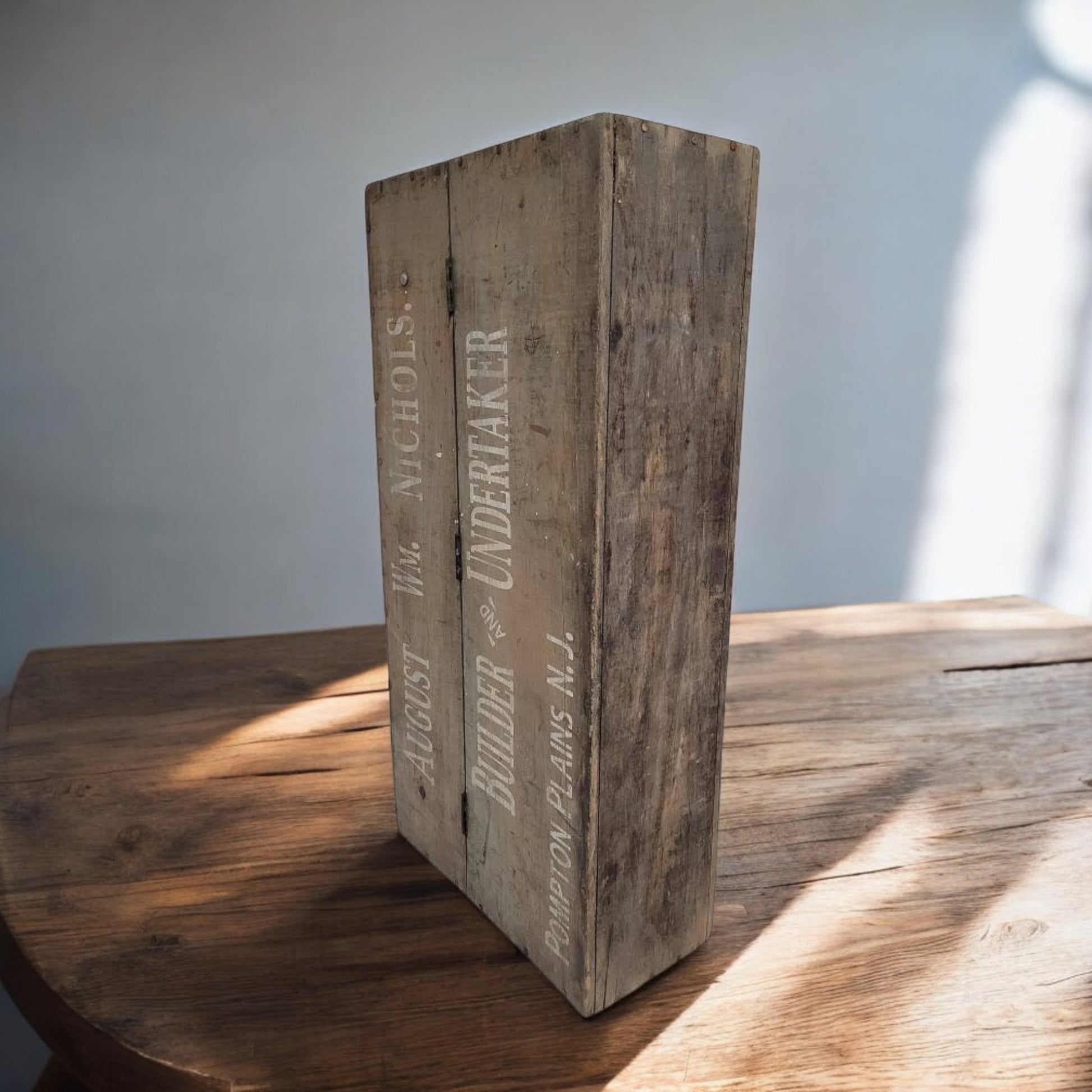 Antique Wooden Tool Box Builder And Undertaker