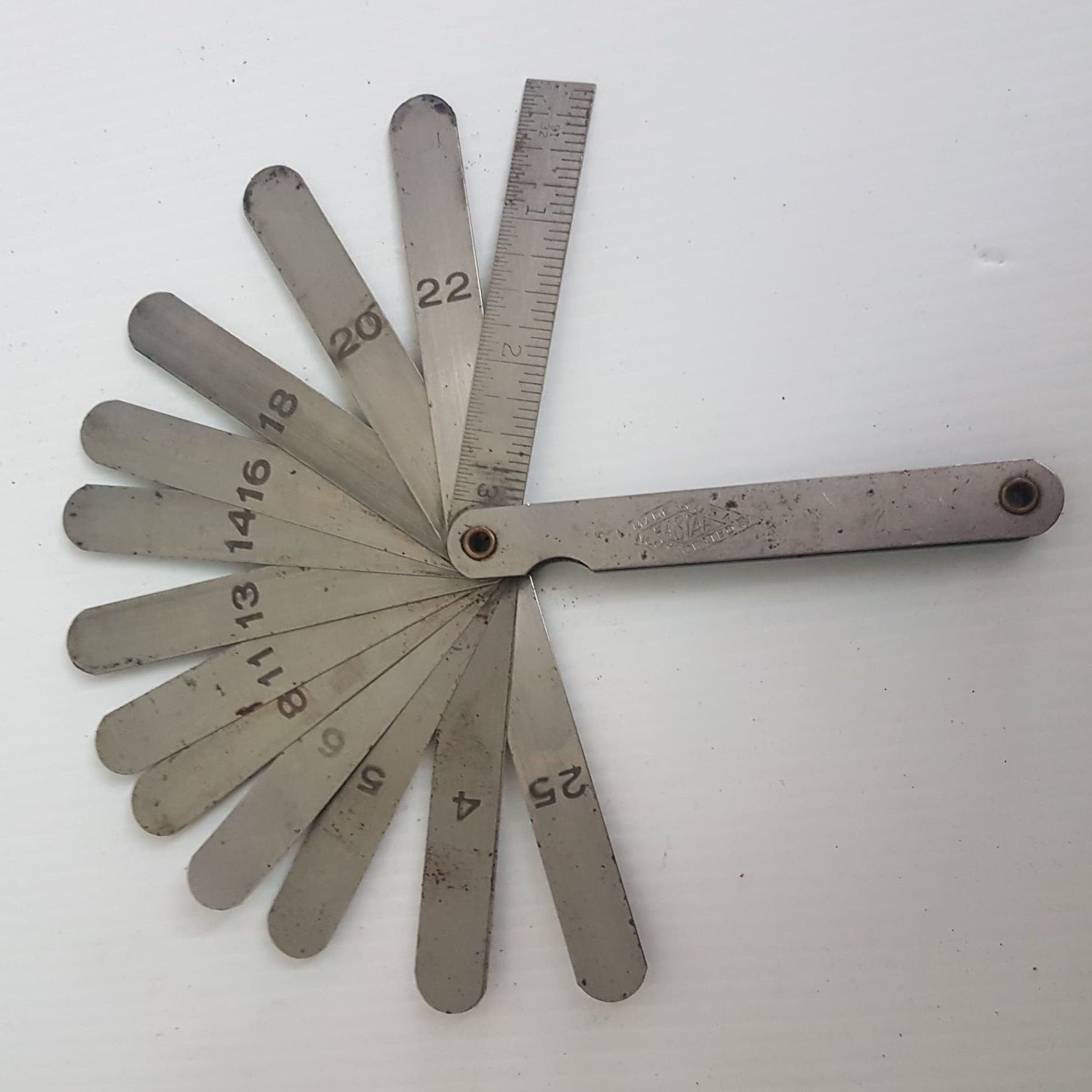vintage kastar precision feeler gauge set of 13