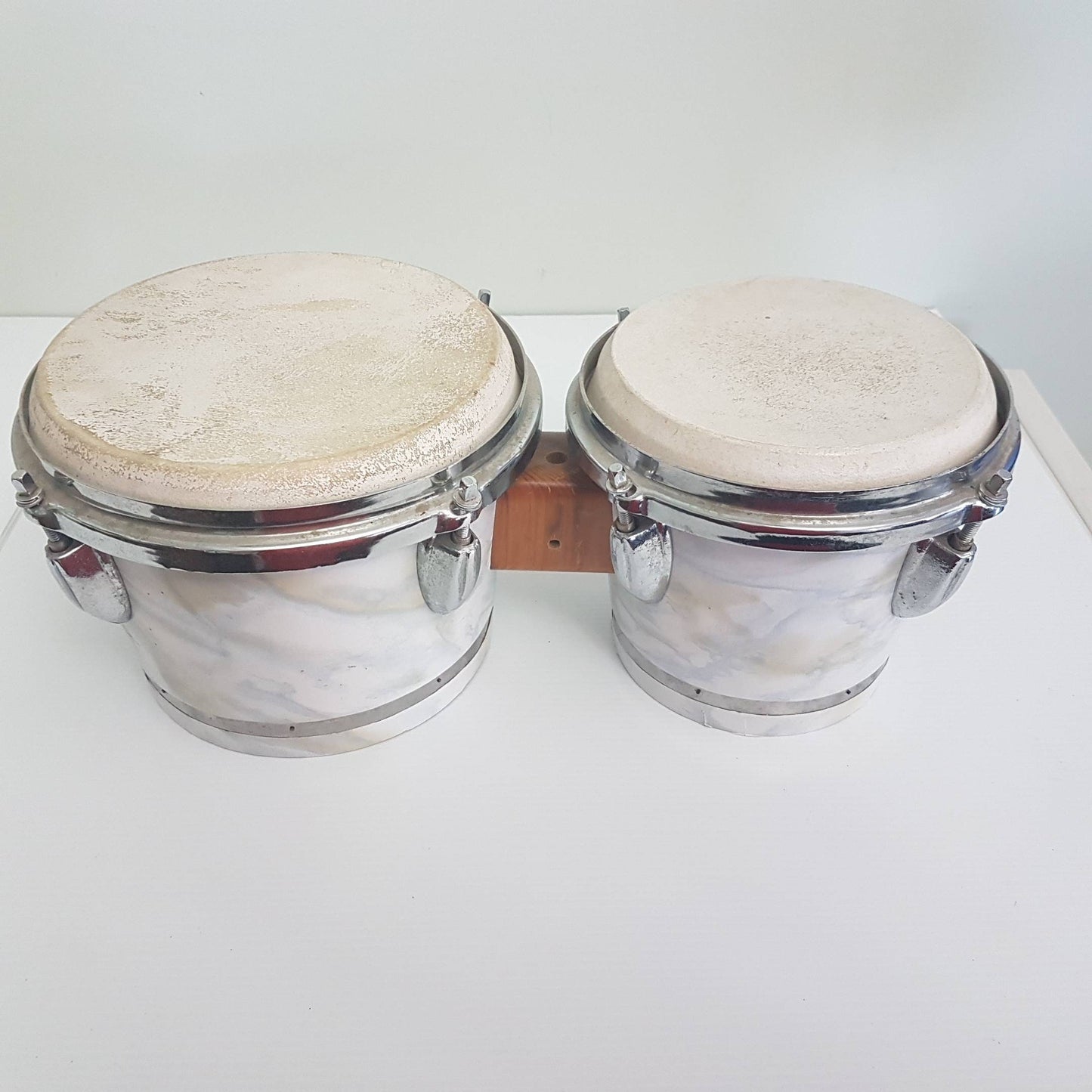 Vintage mounted bongo drums