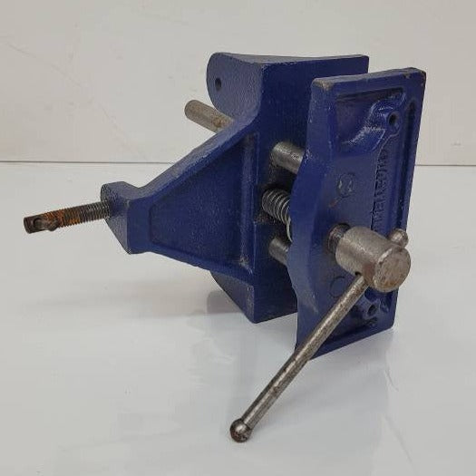 benchtop vise mastercraft workbench tools