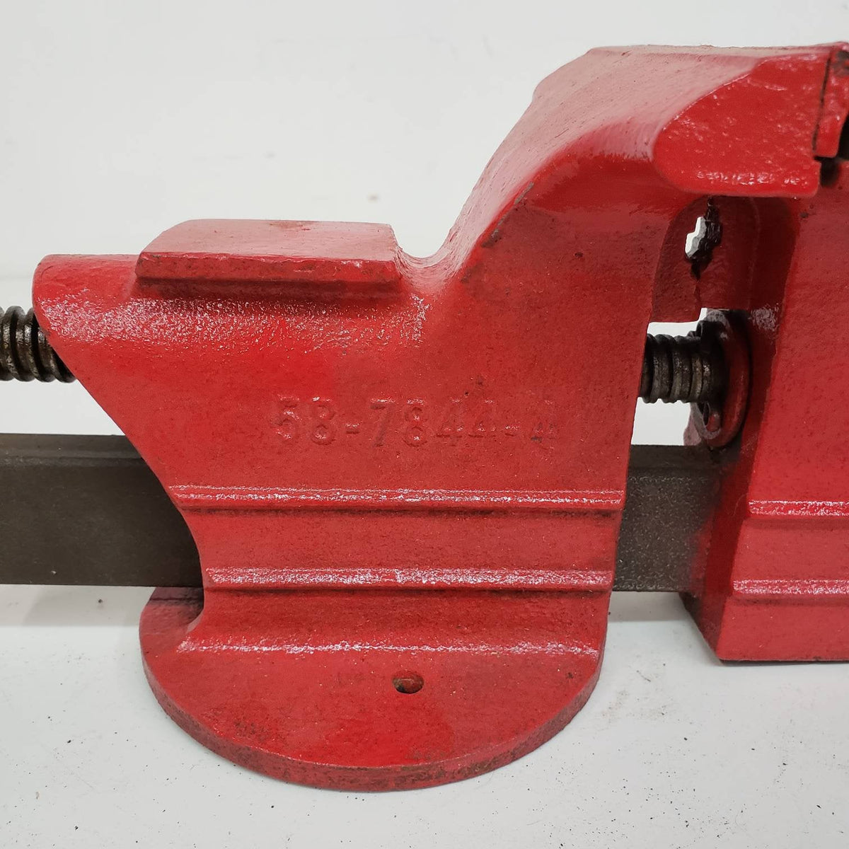 benchtop vise workbench tool 