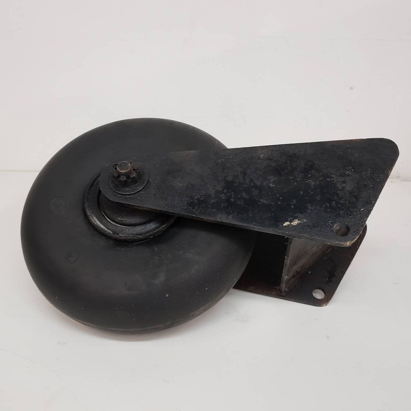 dunlop ecta airplane landing gear wheel