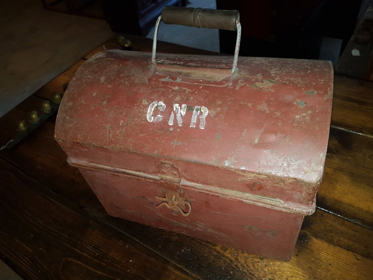 cnr lunch box antique