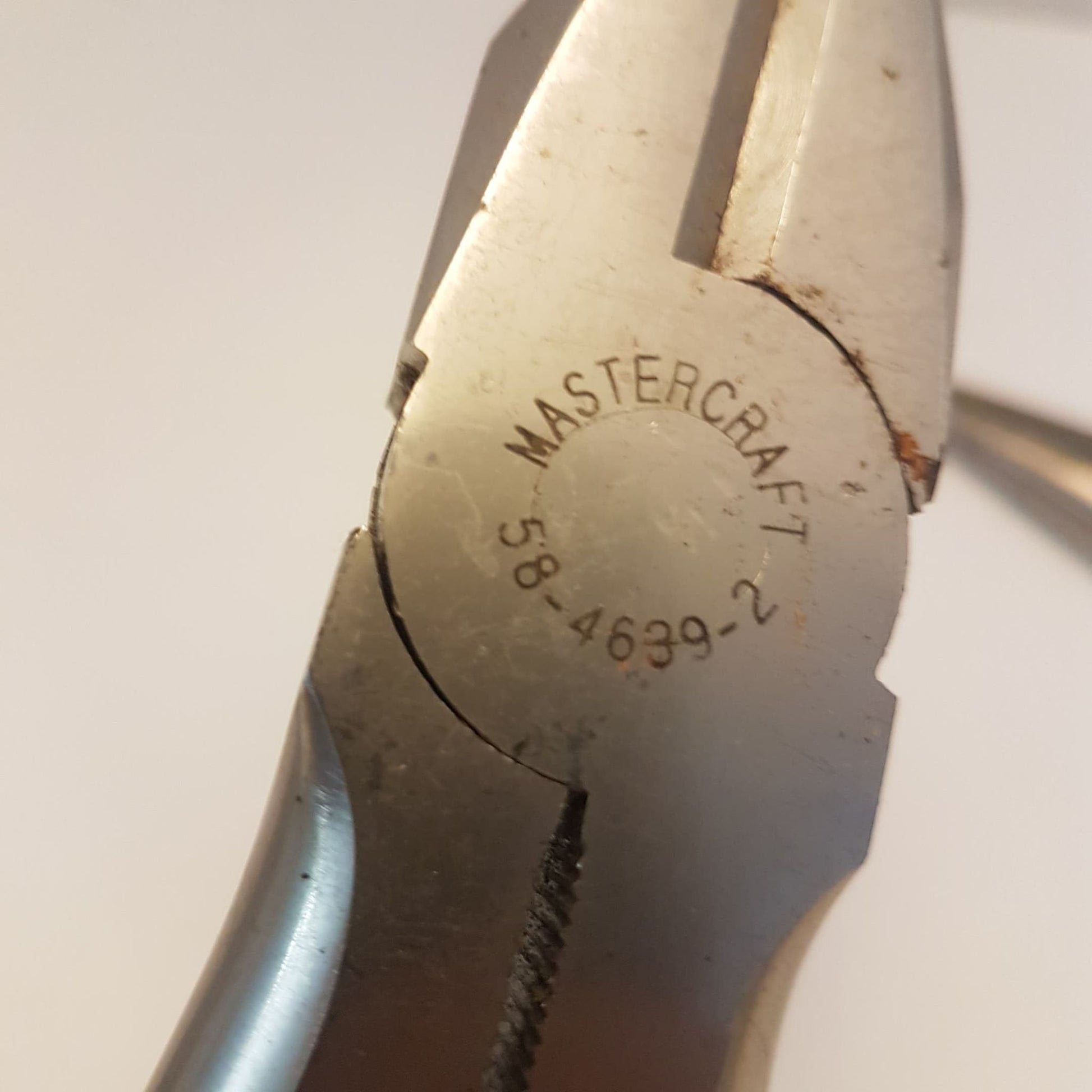2 pairs of mastercraft pliers
