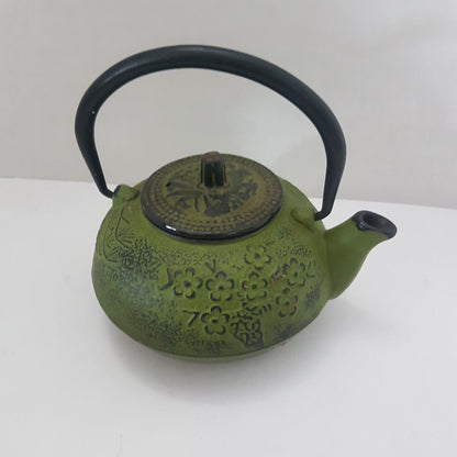 japanese teapot bamboo motif cast iron