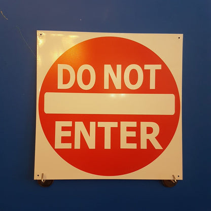 tin do not enter sign
