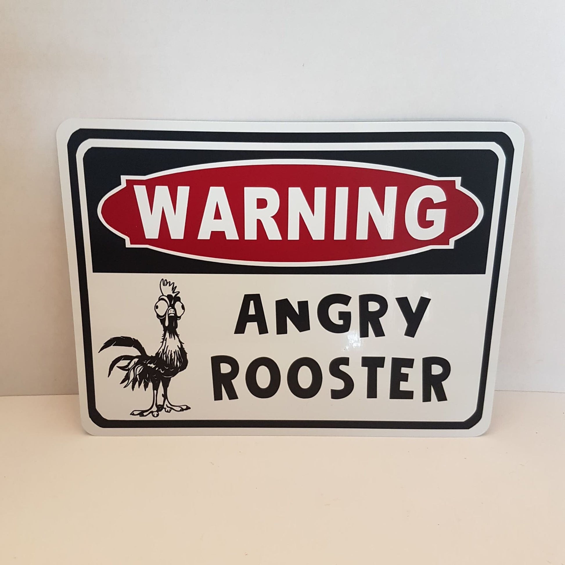 warning sign  do not feed the trolls internet sign