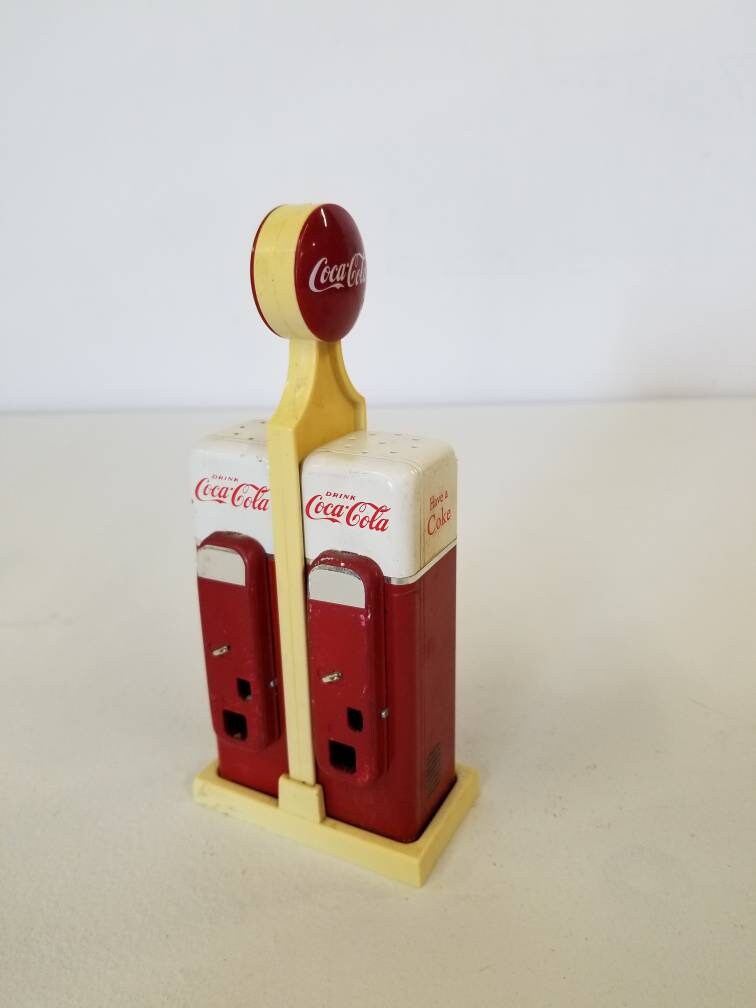 vintage coca-cola advertising vendo 44 salt and pepper shakers