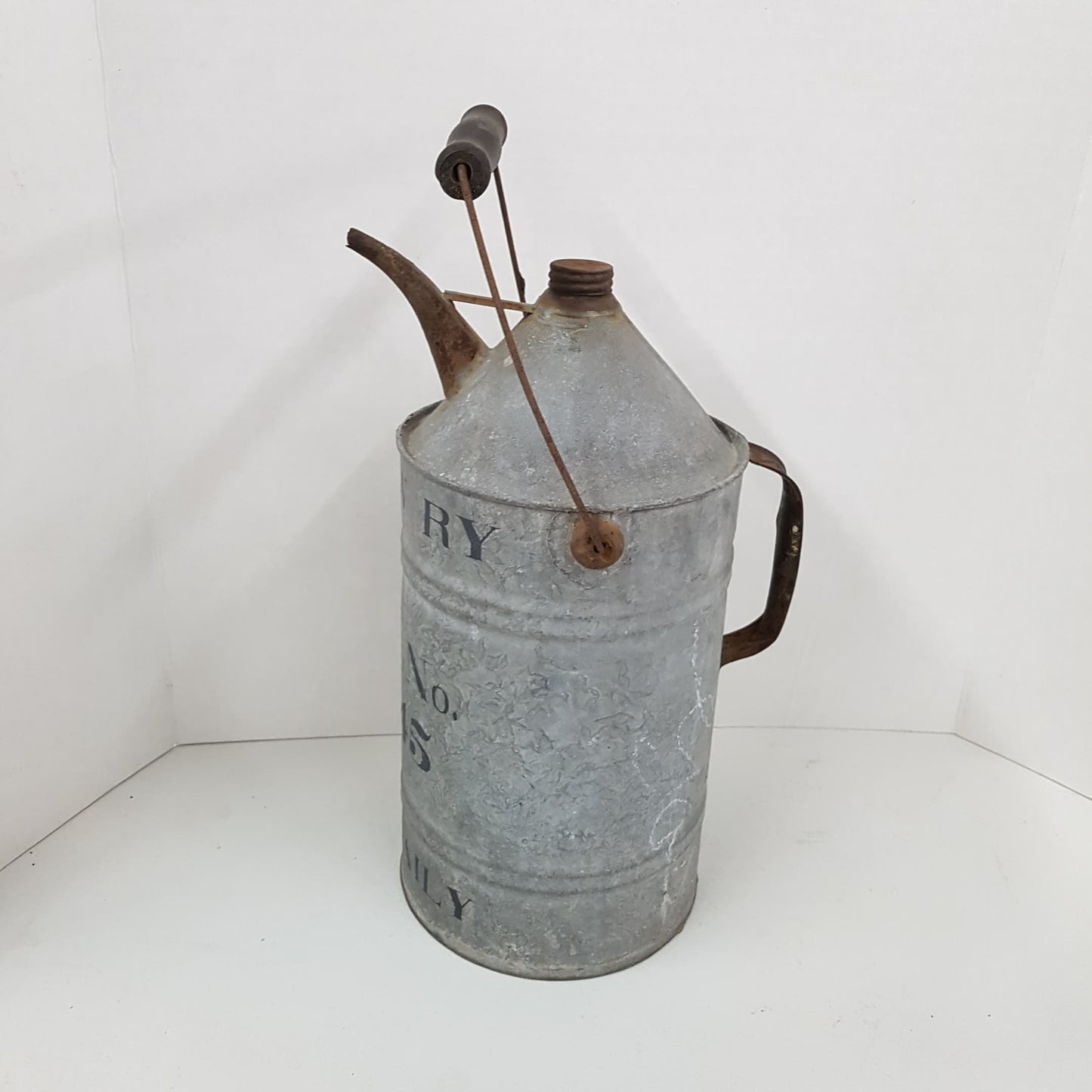chicago & north western railway oil can