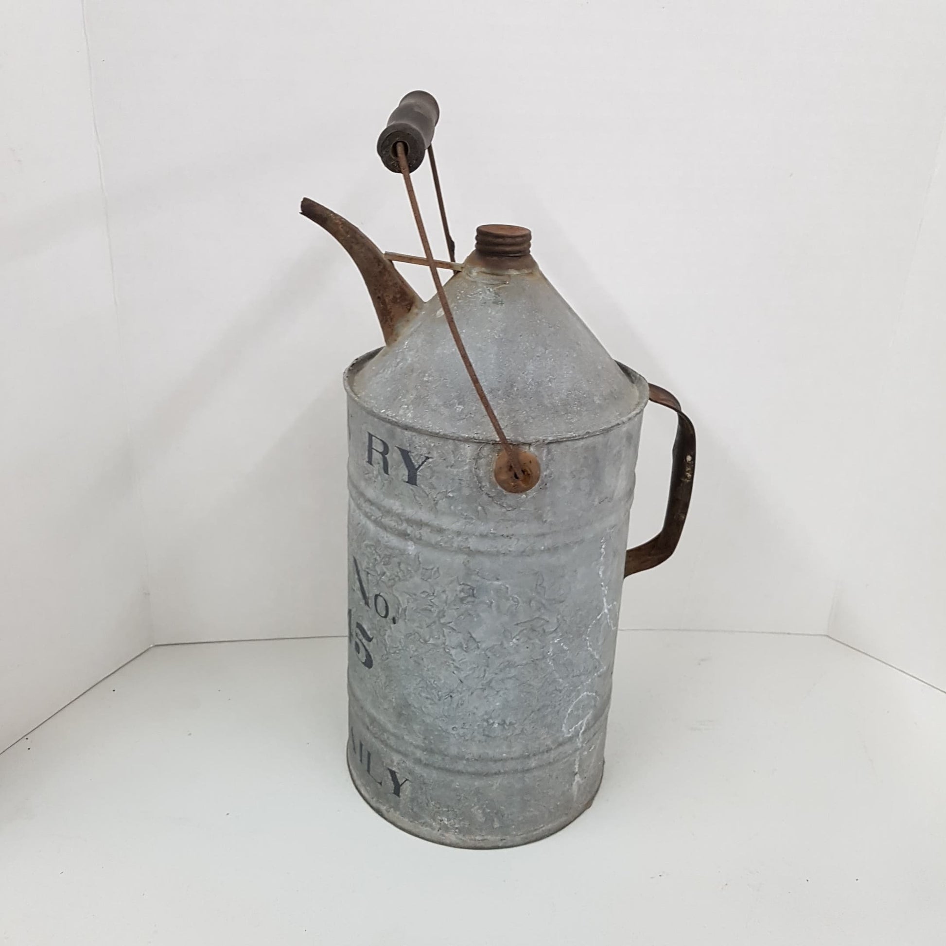 chicago & north western railway oil can