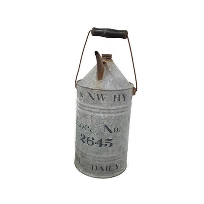 chicago & north western railway oil can