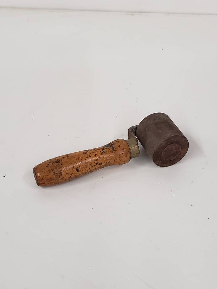 hand tool wooden veneer roller
