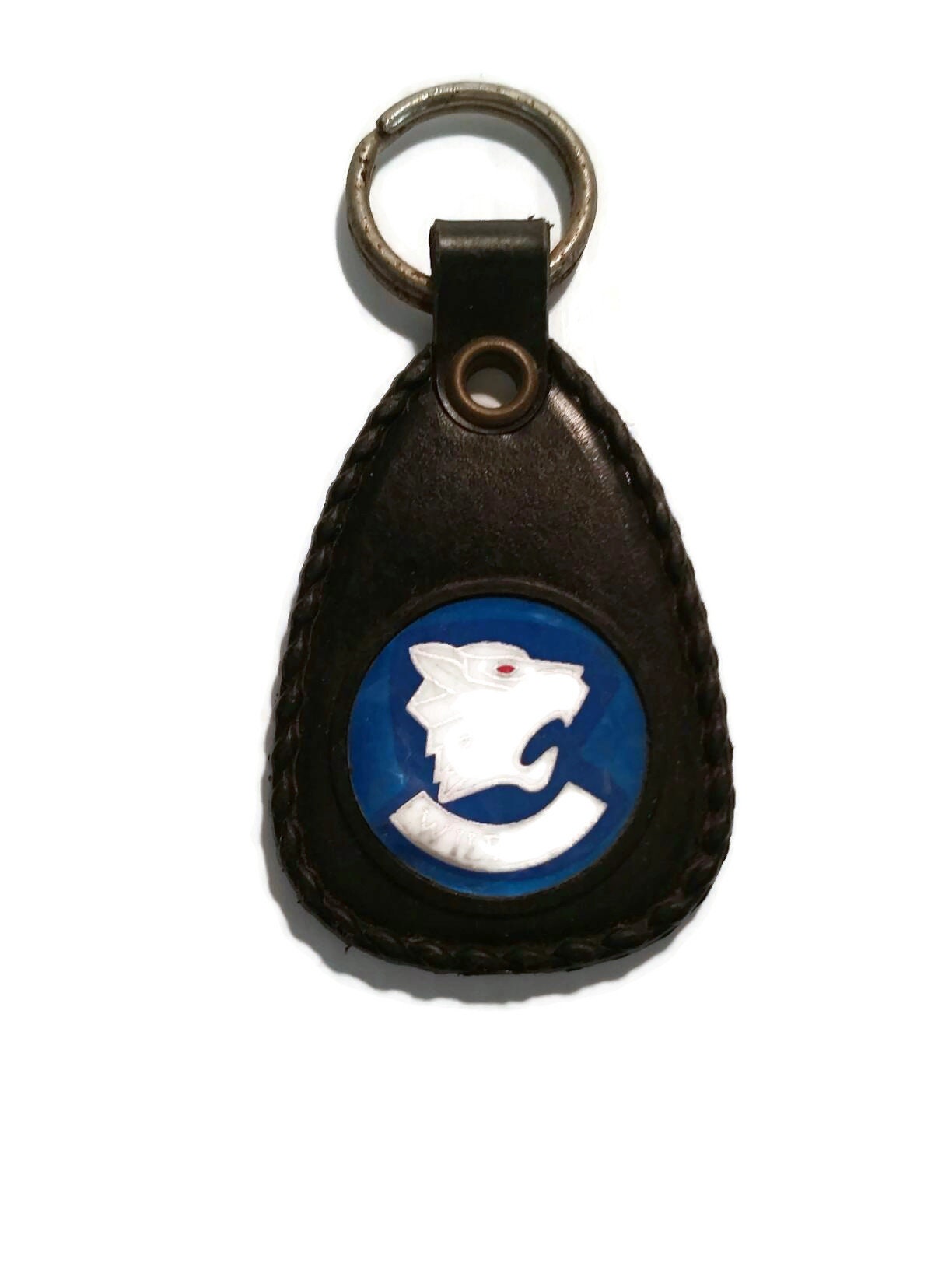 wild cat key chain keychain key fob keytag vintage automotove keychain gift collectible