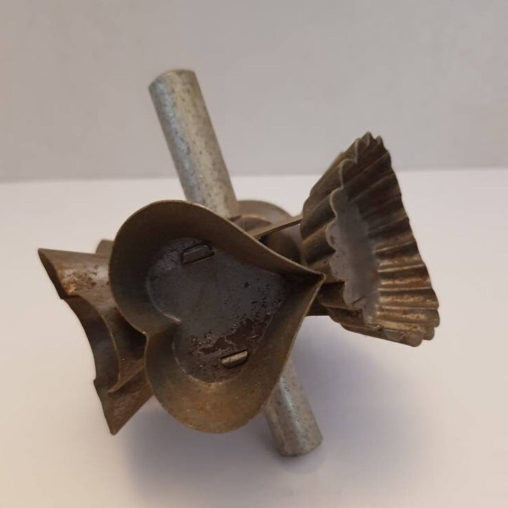 rolling cookie cutter vintage