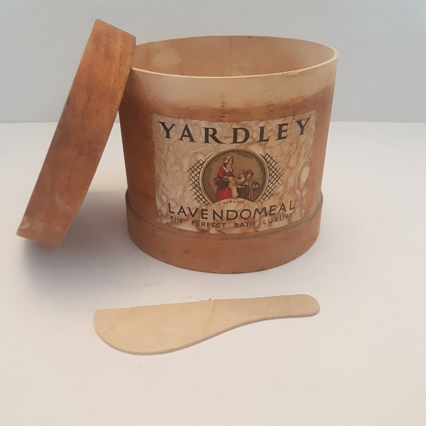 wooden lavender powder box