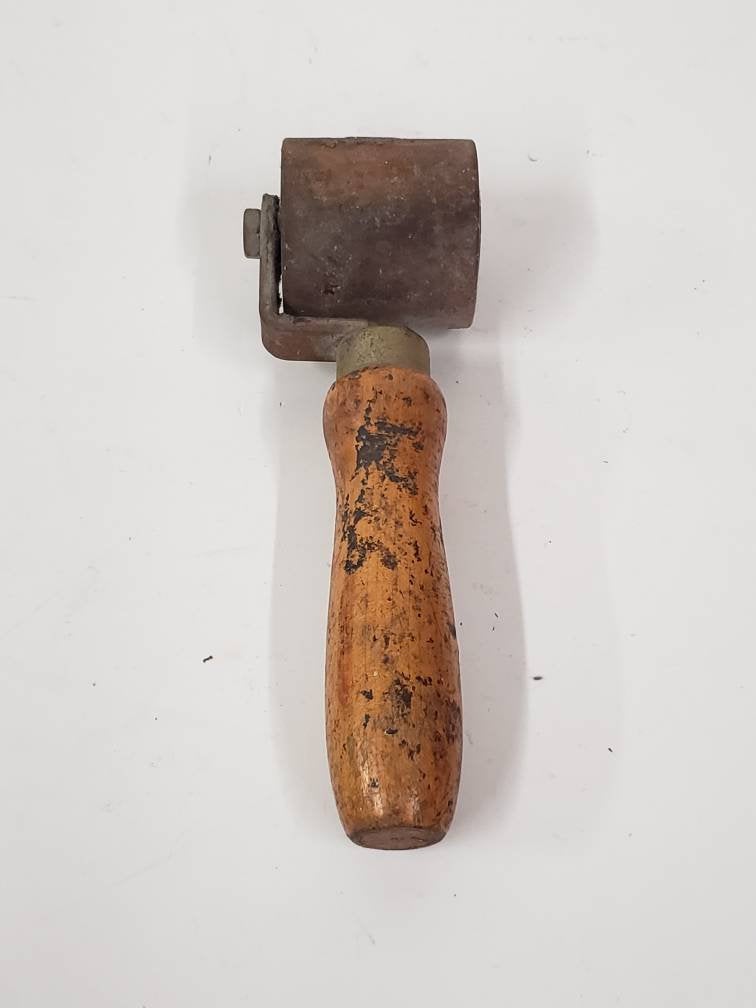 hand tool wooden veneer roller