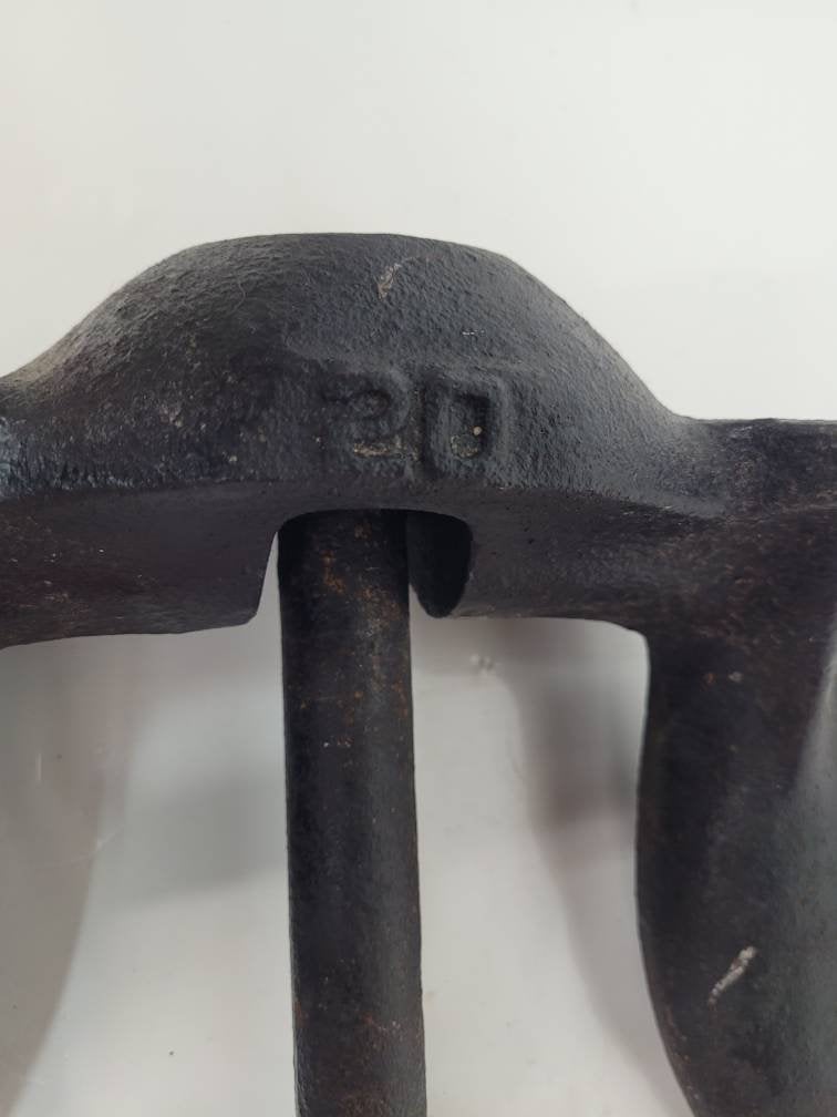 cast iron anchor two pieces