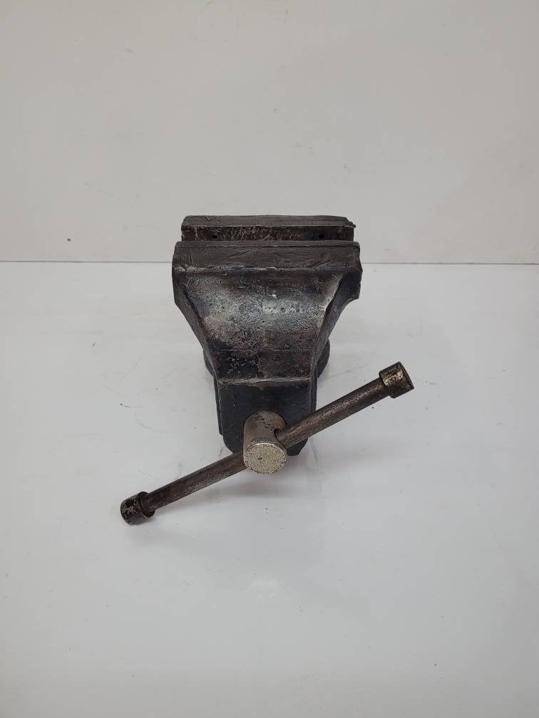 heavy steel vise stamped no # 6