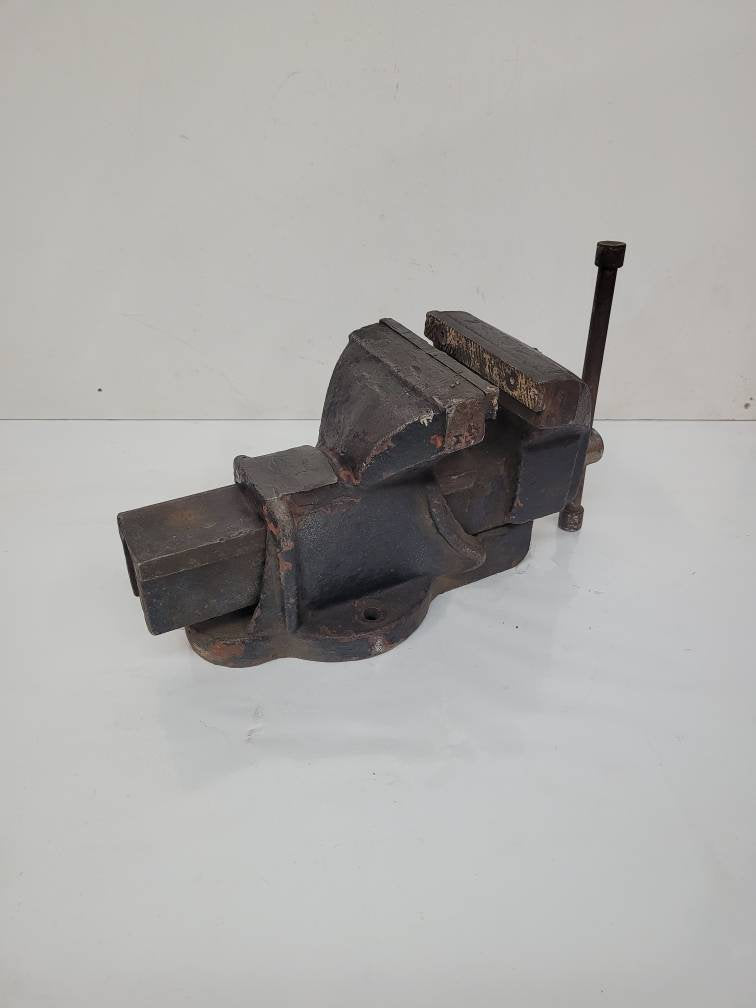 heavy steel vise stamped no # 6