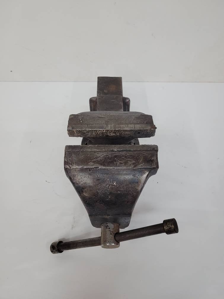 heavy steel vise stamped no # 6