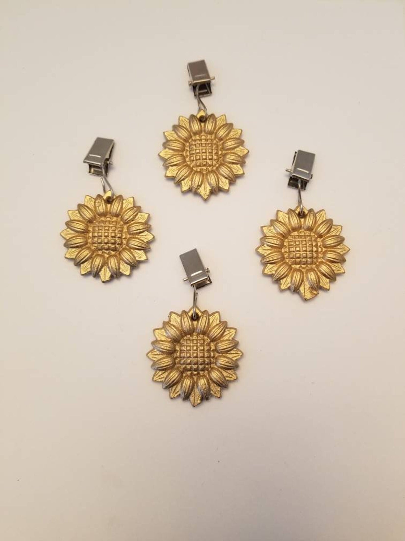 tablecloth weights patio table weights daisies