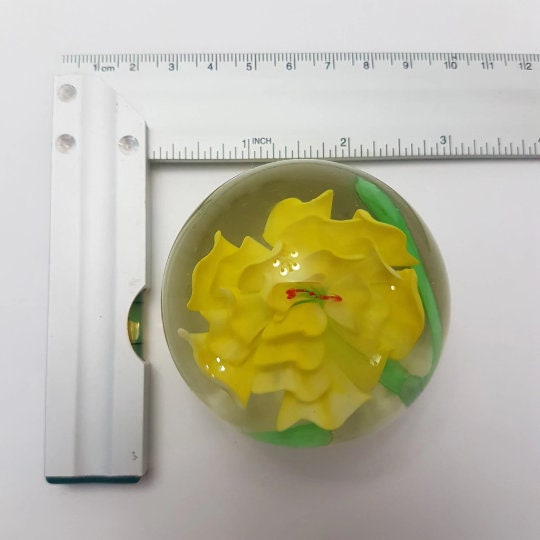 paper weight art glass murano paperweight yellow flower