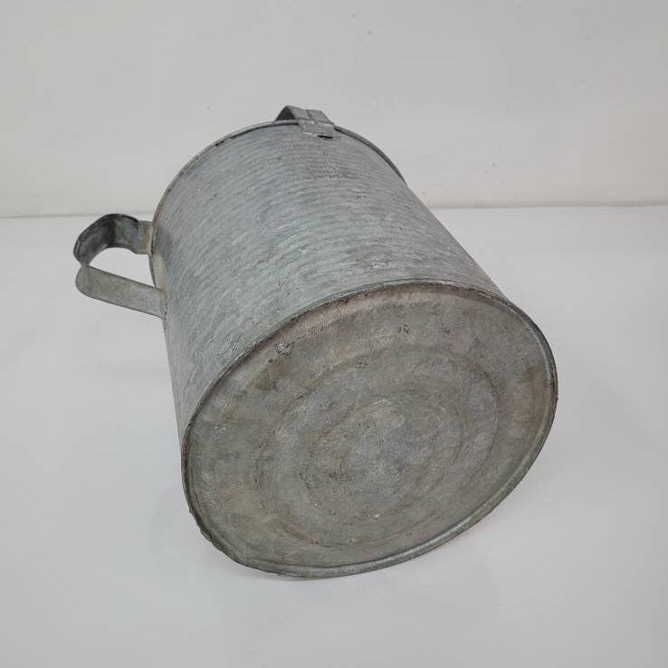 galvanized metal pouring can gsw