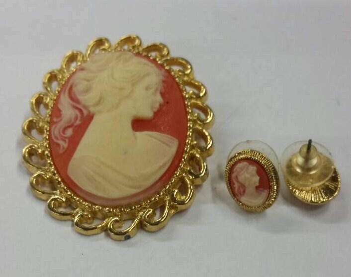 cameo brooch and earring set