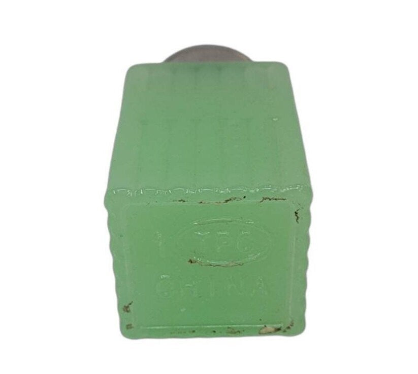 jadeite salt and pepper shaker set vintage kitchenware