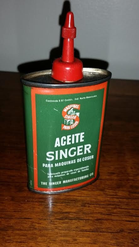 antique tin oil can singer 222k 221 featherweight advertising piece