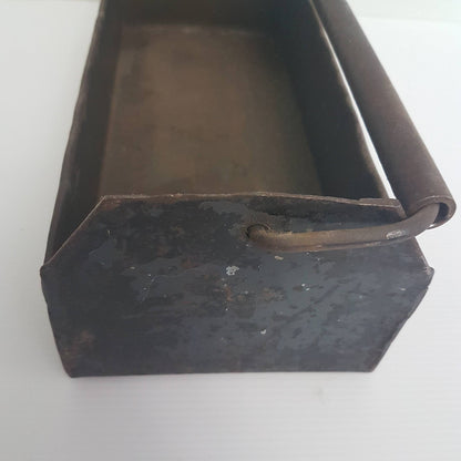 tool crate golden motor oil tray